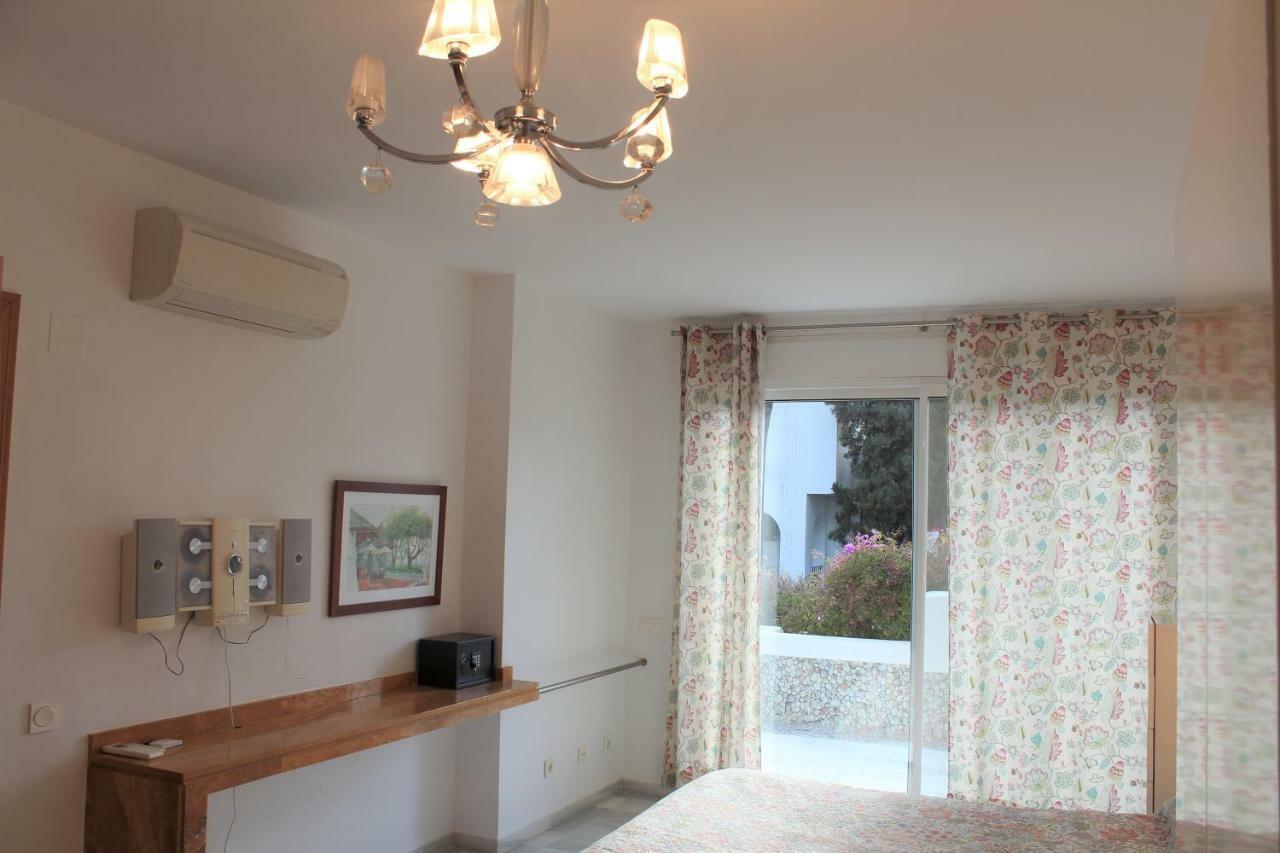 Alcazaba Beach Apartment 3302 Estepona Exterior foto