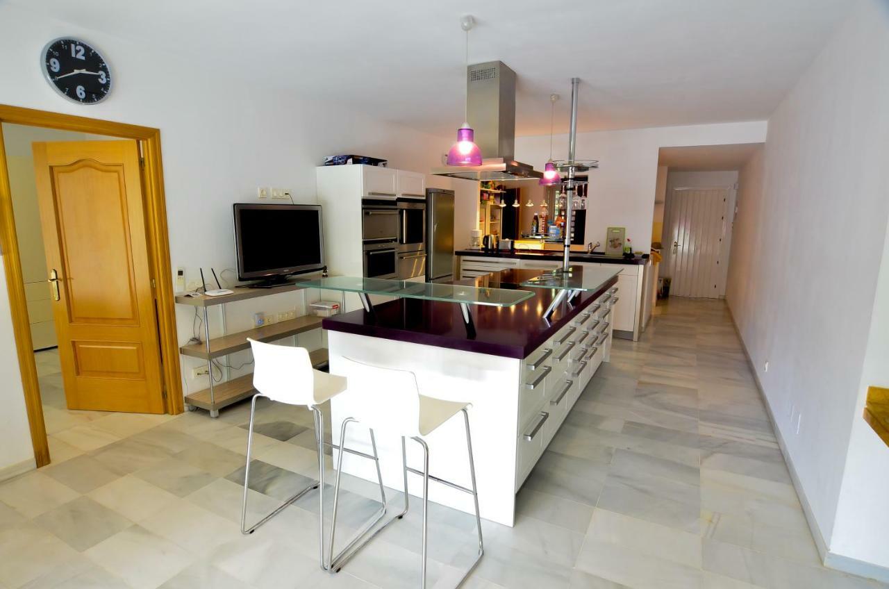 Alcazaba Beach Apartment 3302 Estepona Exterior foto